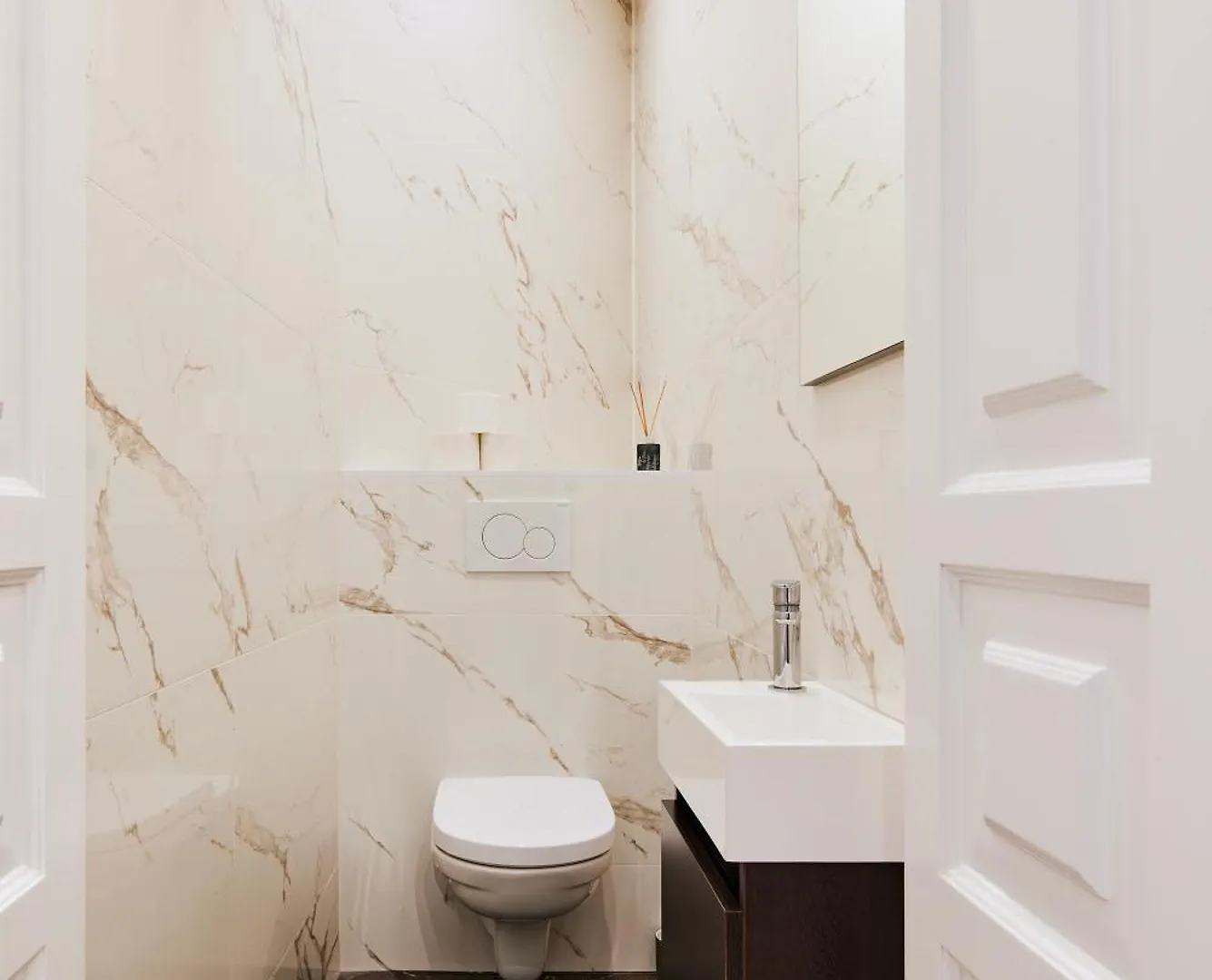Premium Apartments Near Naschmarkt In Central Wien 24H Check-In