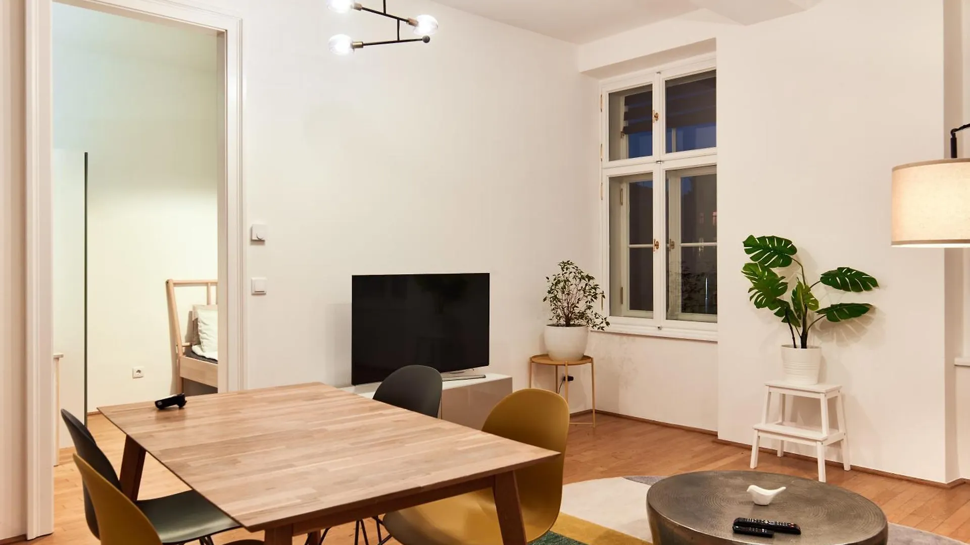 Premium Apartments Near Naschmarkt In Central Wien 24H Check-In