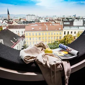 Hotel Mooons, Vídeň