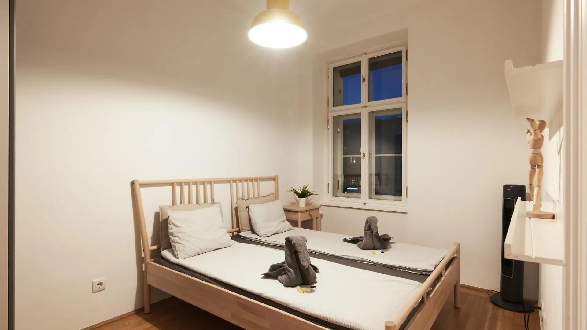Premium Apartments Near Naschmarkt In Central Wien 24H Check-In Vienna