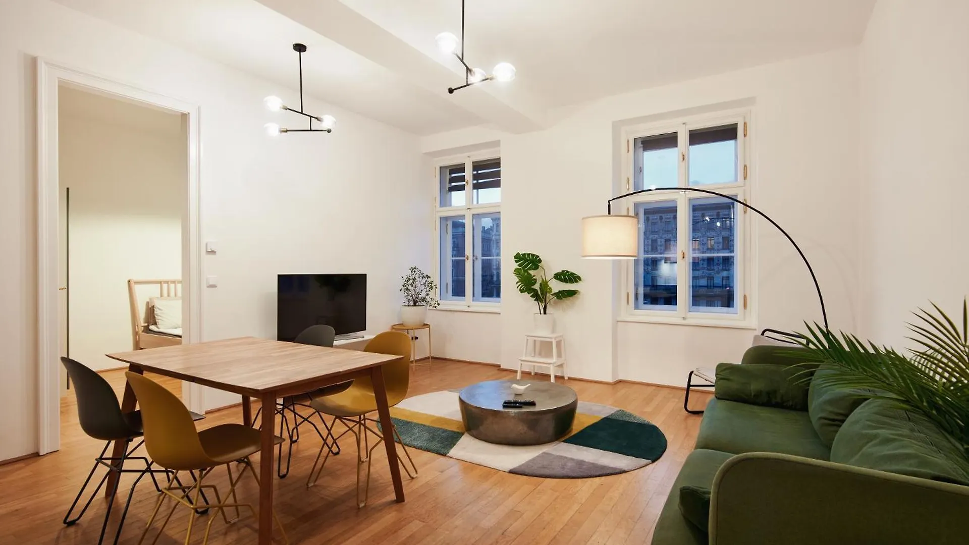 Premium Apartments Near Naschmarkt In Central Wien 24H Check-In